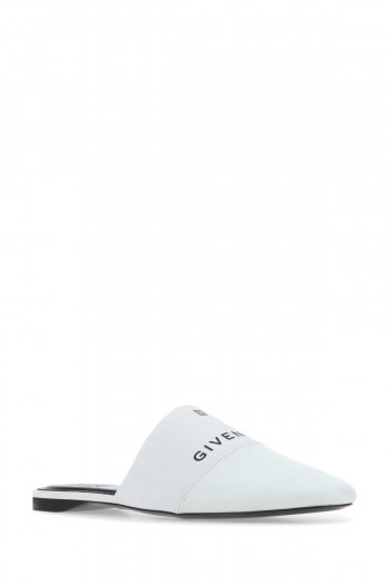 Givenchy Białe klapki Beford