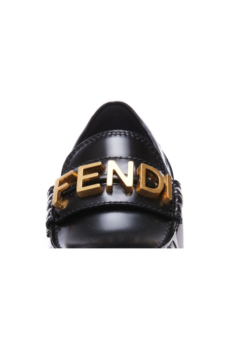 FENDI Skórzane mokasyny z logo Fendi
