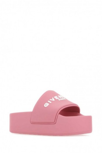 Givenchy Różowe gumowe klapki