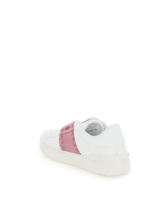 VALENTINO Skórzane sneakersy OPEN ROCKSTUD UNTITLED z różowym paskiem