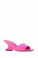 2The Attico Fluo-różowe zamszowe klapki Cheope