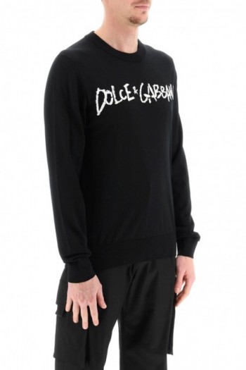 Dolce & gabbana Sweter z lekkiej wełny z haftowanym logo