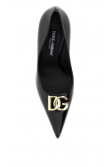 2Dolce & Gabbana Czarne skórzane czółenka z metalowym logo