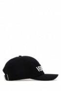 2Versace Czarna bawełniana czapka z daszkiem z logo