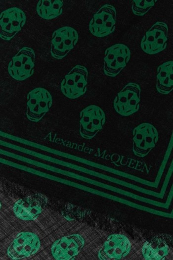 Alexander McQueen Wełniany szalik z nadrukiem czaszek 25934
