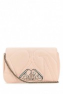 2Alexander McQueen Pastelowa różowa skórzana mini kopertówka Seal