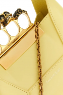 2Alexander McQueen Pastelowa żółta skórzana mini torebka Hobo z biżuterią