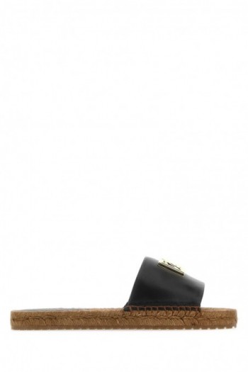 Dolce & Gabbana Czarne skórzane klapki ze złotym logo