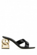 2Dolce & Gabbana Czarne klapki ze złotym obcasem DG