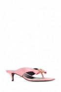 2Versace Różowe satynowe klapki na szpilce Gianni Ribbon